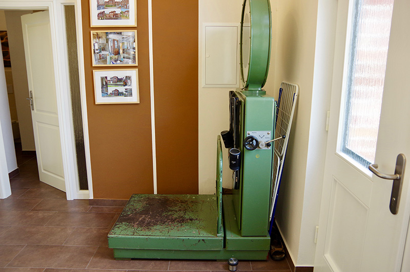 Innenansicht_Stellwerk-Waage.jpg
